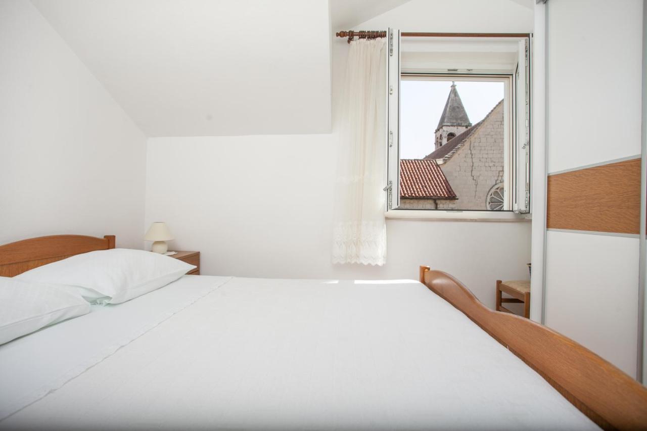 Apartments Ivomar Trogir Exterior photo