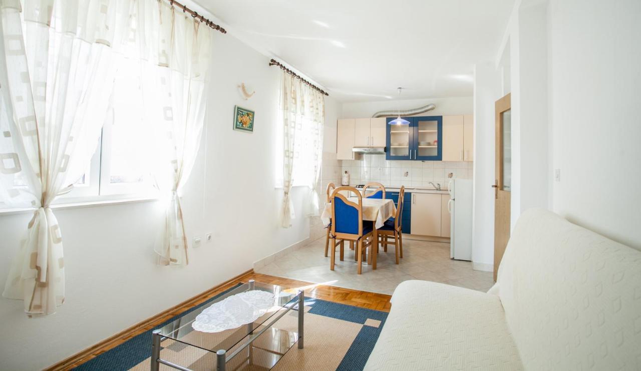 Apartments Ivomar Trogir Exterior photo